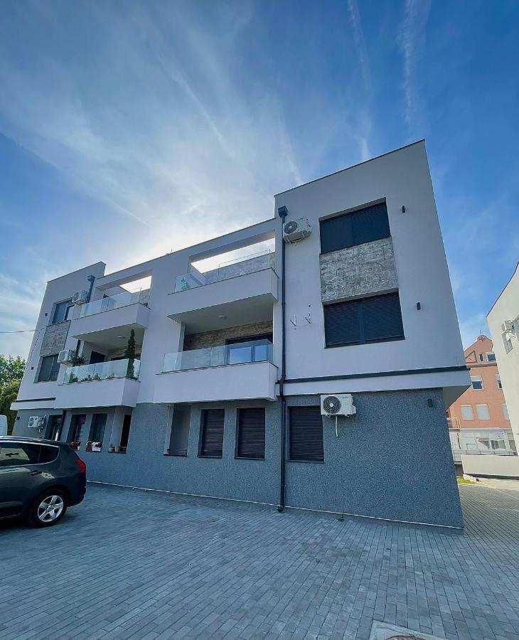 Apartman Mik 诺威萨 外观 照片